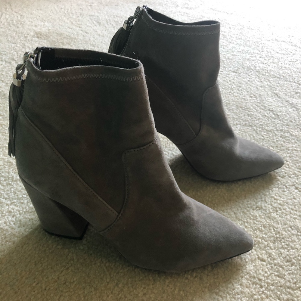 Kenneth Cole - Gracelyn Bootie Elephant Suede